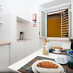 Apartment Praca Flores Lisbon