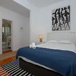 Apartment Praca Flores Lisbon